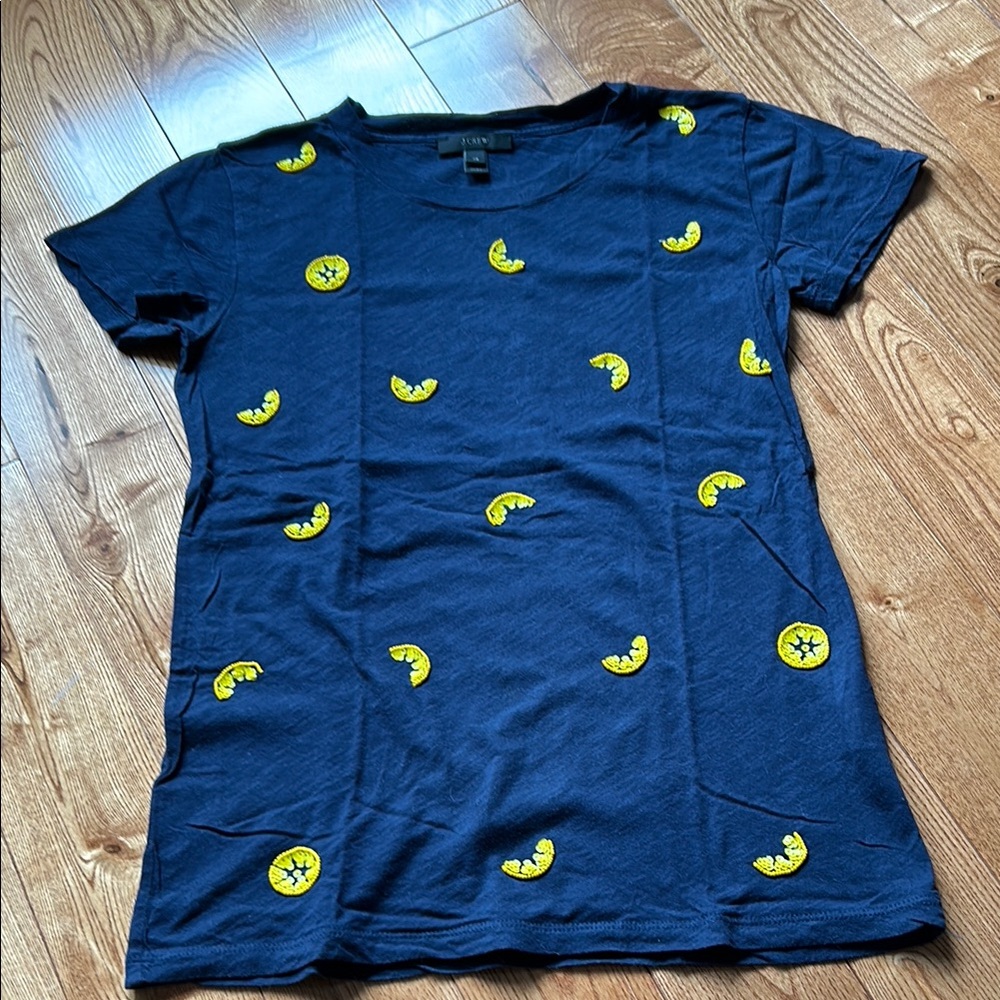 Lemons! Navy Blue T-Shirt with Yellow beaded lemons 🍋